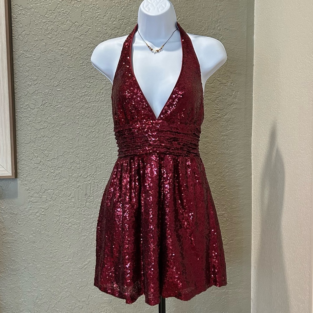 Forever 21 Exclusive Sparkling Sequin Dress